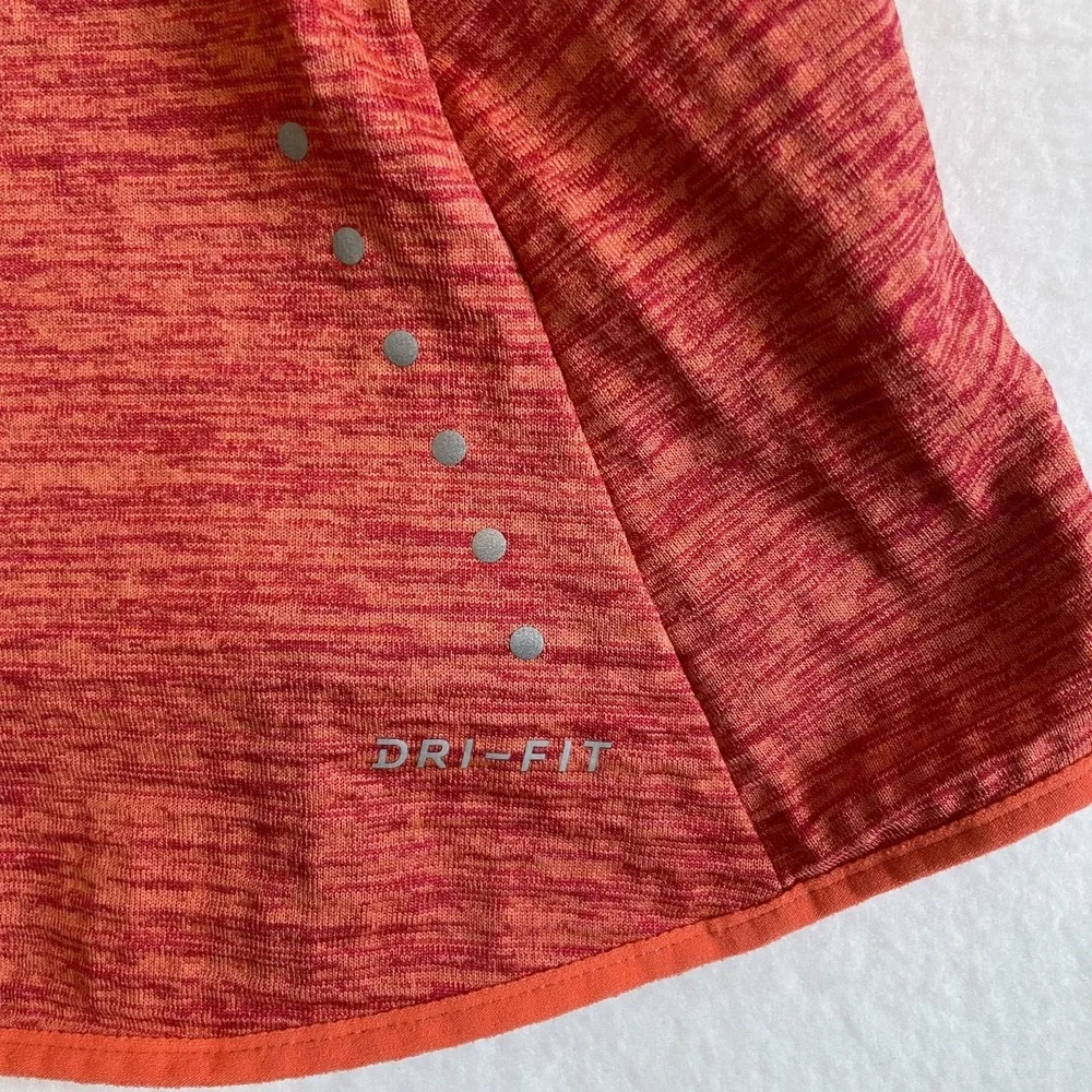 Nike Dri-Fit Womens Long Sleeve Running Shirt, 1/4 Zip Coral XS‎